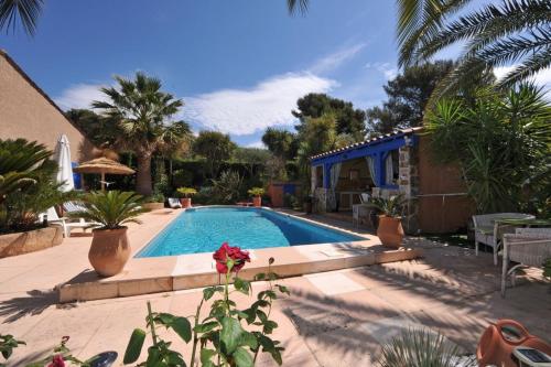 Villa avec Piscine Privée à Carqueiranne - Location, gîte - Carqueiranne