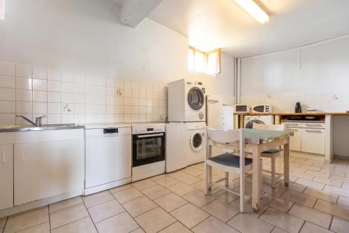virtuve, Maison accueillante pres de Monthenault, parfaite pour groupes in Monthenault