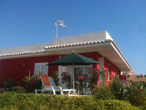 Picturesque Villa in Sciacca with Sea View and Garden