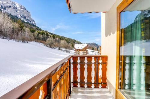 Erkély/terasz, Appartement convivial a Thollon-les-Memises, 35 m², vue montagne in Thollon-les-Memises