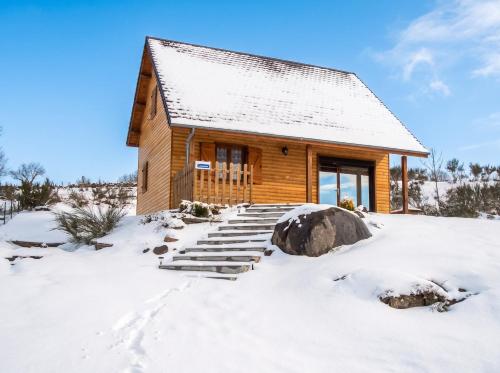 Chalet charmant à Saint-Gènes-Champespe avec parking privé gîte à louer Bagnard