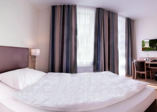 Hotel Heldt 3.0km von Lügde entfernt