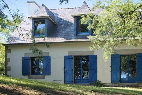 Maison De Caractere A Plougrescant Avec Jardin Et Parking. - Plougrescant