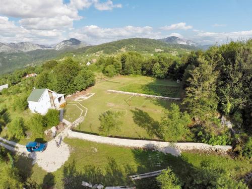 Charming chalet in Herceg Novi with fenced garden