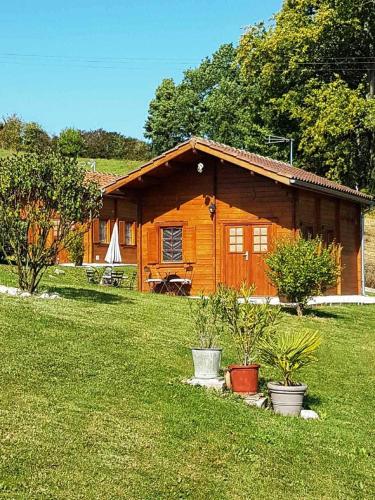 Chalet Charmant A Dausse Avec Piscine Et Jardin - Lot-et-Garonne