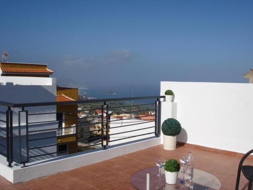 Spacious Apartment in Icod de los Vinos - Sea View 157 m²