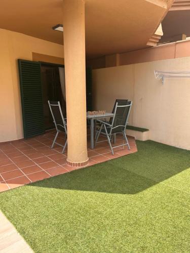 Apartamento Zahara Bajo con Jardín Privado