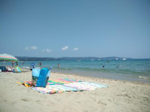 Charmant appartement à Cavalaire-sur-Mer avec terrasse - image 5