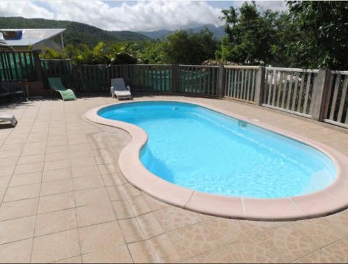 Cảnh quan, Chalet charmant à Bouillante avec piscine partagée (Chalet charmant a Bouillante avec piscine partagee) in Bouillante