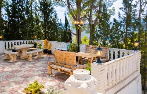Kert, Picturesque Villa in Chulilla with Private Pool in Chulilla