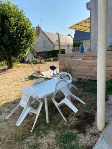 Garden, Maison charmante a Saint-Patrice avec jardin prive in Saint-Patrice