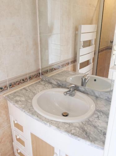 Appartement spacieux à Béziers - Vue sur piscine - 90m² - image 2