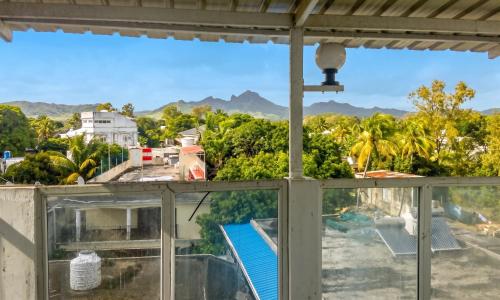 Eingang, Comfortable Apartment with City View in Bel Air, 90 m² in Bel Air