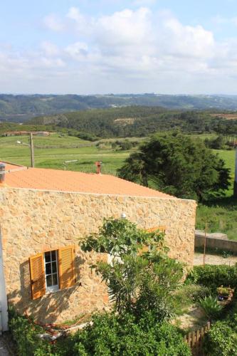 Charming house in Nazaré with terrace and parking - image 5