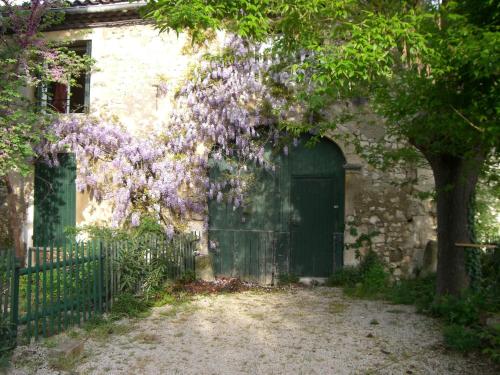 Maison charmante avec terrasse et jardin à Noves gîte à louer Noves