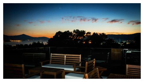 Balkons/terase, Elegant Villa in Outes with Pool in Tavilo