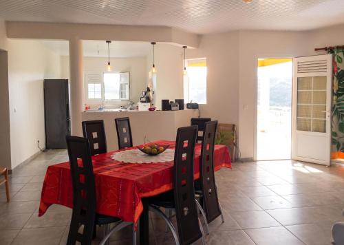 Instalações, Appartement spacieux avec vue montagne à Le Marin, 82 m². (Appartement spacieux avec vue montagne a Le Marin, 82 m².) in Riviere-Pilote