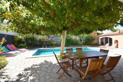 Kilátás, Villa charmante à Saint-Didier avec piscine privée (Villa charmante a Saint-Didier avec piscine privee) in Saint-Didier