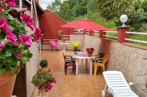 Balcony/terrace, Charming apartment in Villamayor 74 m² with mountain view in Villamayor