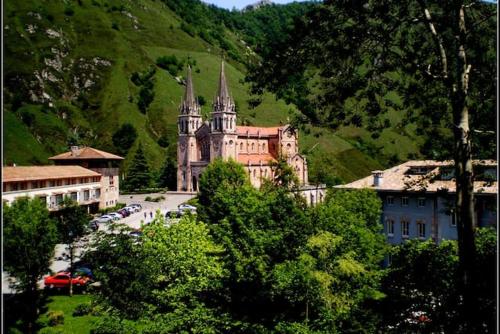 View, Charming apartment in Villamayor 74 m² with mountain view in Villamayor