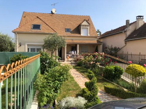 Appartement cosy à Sannois de 110 m² avec jardin clôturé, Val-d'Oise