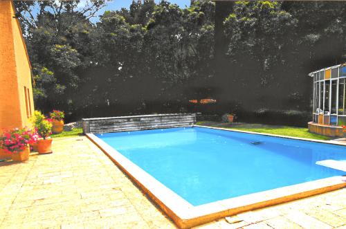 Skats, Appartement lumineux à Lançon-Provence, piscine partagée (Appartement lumineux a Lancon-Provence, piscine partagee) in Lancon-Provence
