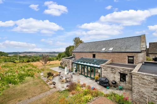 Finest Retreats - New Lodge Granary in Peterchurch