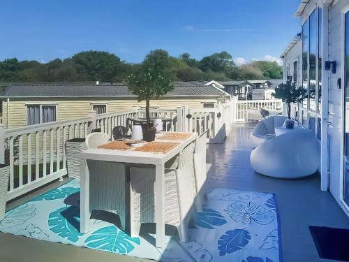 Balcony/terrace, Poppys Retreat Lodge in Colan