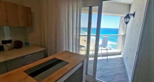 Short Hotel Apartment Tel Aviv Bat YAM 88 in บัท ยัม