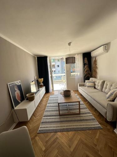 Cozy duplex apartment in Budva