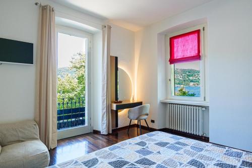 Dionigi Lake Front Apartment