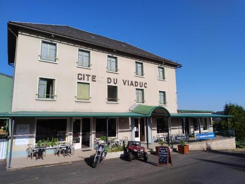 Domaine du Viaduc in Ruynes-en-Margeride