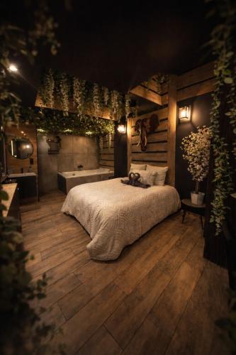 Love room Jungle Saint-Cyr-sur-Mer