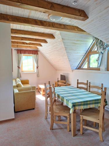 Apartmány a Štúdiá Lúčky Jasná (Apartmany a Studia Lucky Jasna) in ديمانوفسكا دولينا