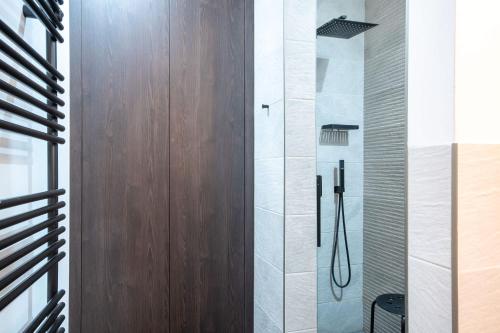 Ultra Central - Luxy - Sauna - Balcony - image 3