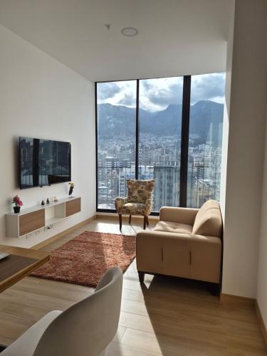 EPIQ La Carolina 2BR for 4 with Parking