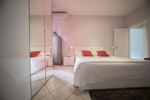Venier Apartment - image 4