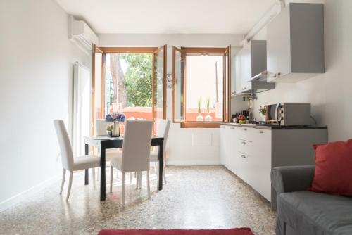 Venier Apartment - image 14