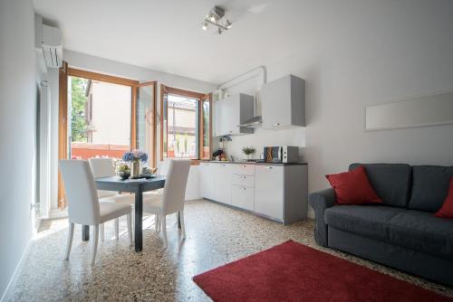 Venier Apartment - image 11