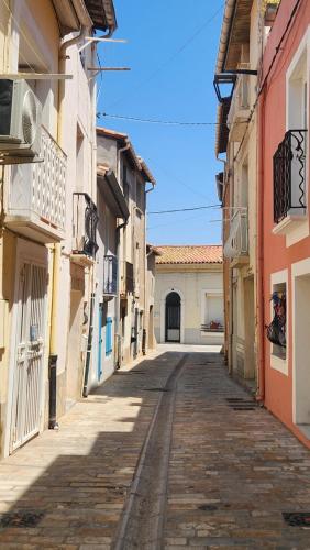 Maison de ville 5 min de la plage - Location saisonnière - Mèze