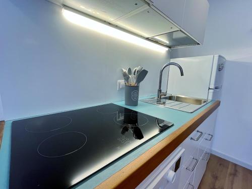 Mafè cozy apartment in the Center of Palermo 5 Min Walk to Station