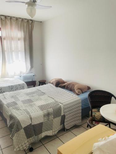 1 double bed, 1 twin bed