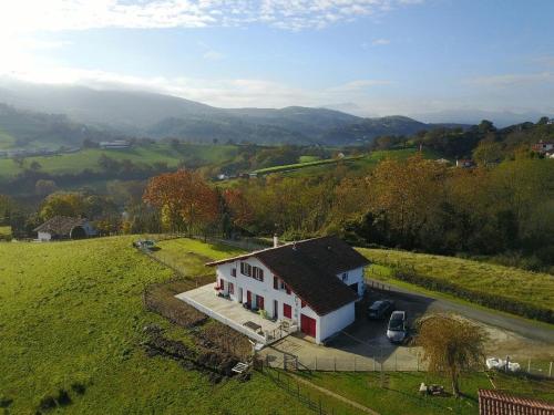 appartement 2 pièces, Proche Cambo, idéal vacances et cures - Location saisonnière - Hasparren