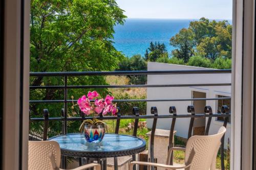Balcony/terrace, Dionysios Studios in Kefalonia
