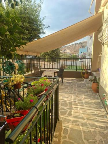 Chrisa's Home in Spithari