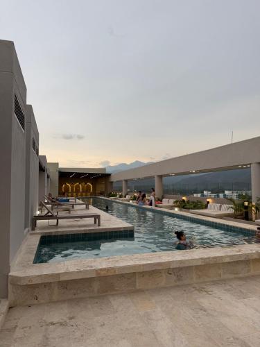 apartamento de lujo con piscina, jacuzzi en el rodadero