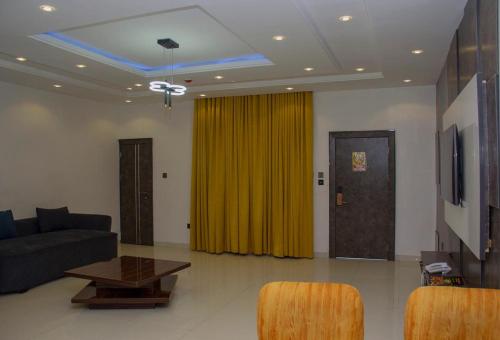Latuta4 Apartments and Suites ltd
