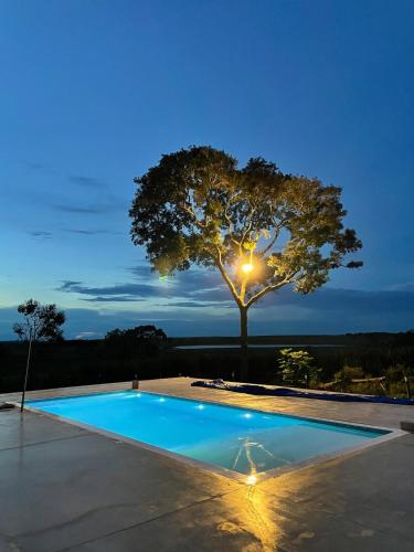 Casa de campo exclusiva com piscina, fire pit e vista para lagoa in Lagoa Da Prata