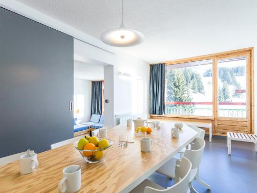 Ski aux pieds, appart 3p rénové, balcons - FR-1-346-331