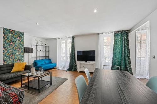 Modern Apartment near Eiffel Tower